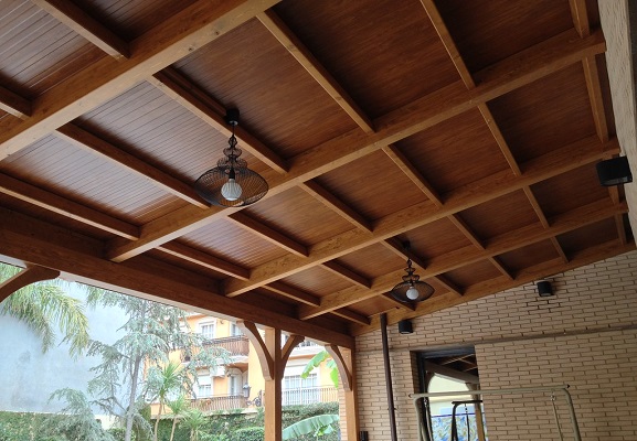 Construcción de techos de madera